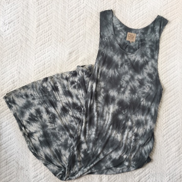 Chaser Dresses & Skirts - Chaser Tie Dye Maxi Dress w Beaded Back